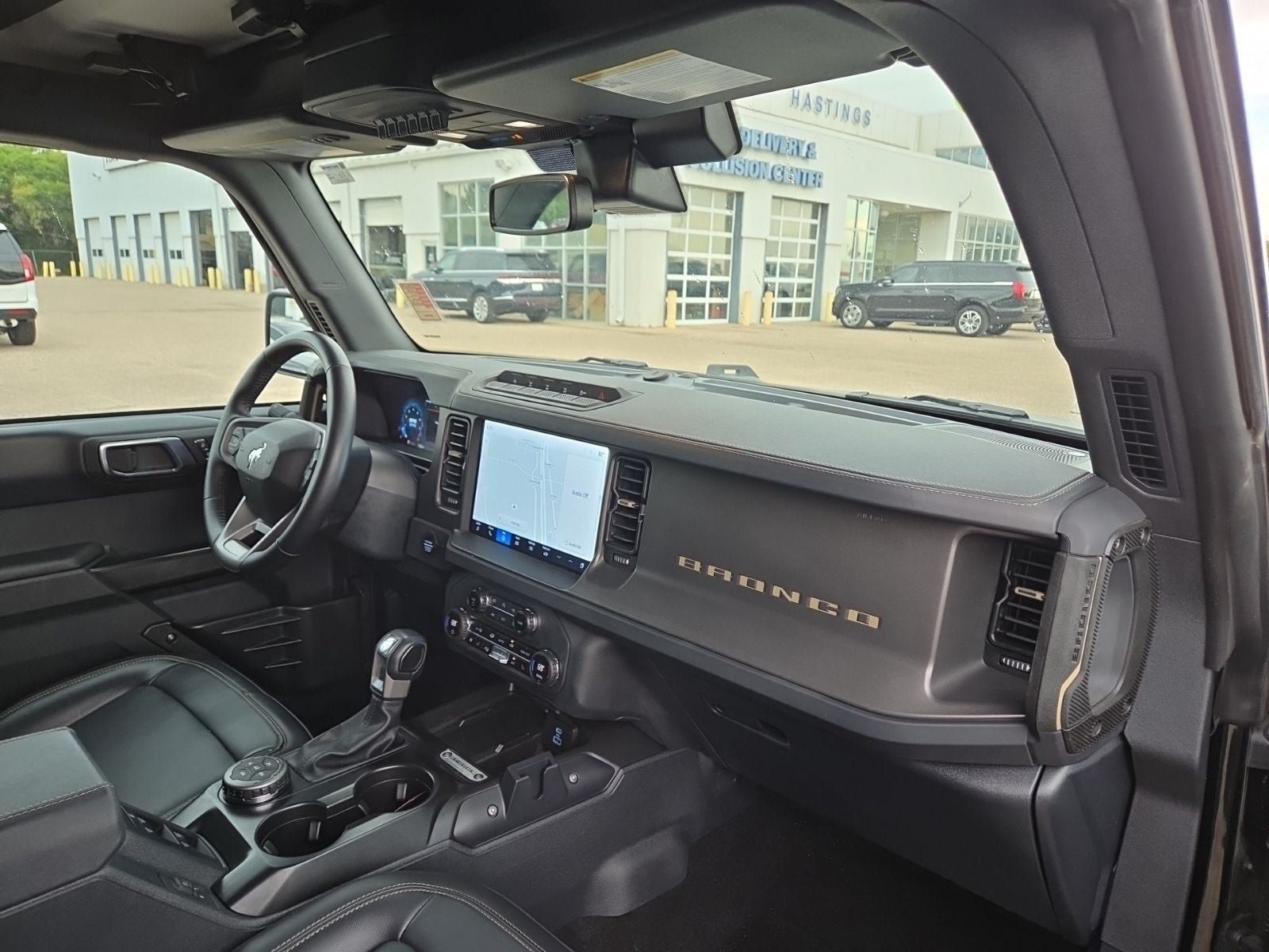 Used 2025 Ford Bronco Badlands AWD/4WD image 13