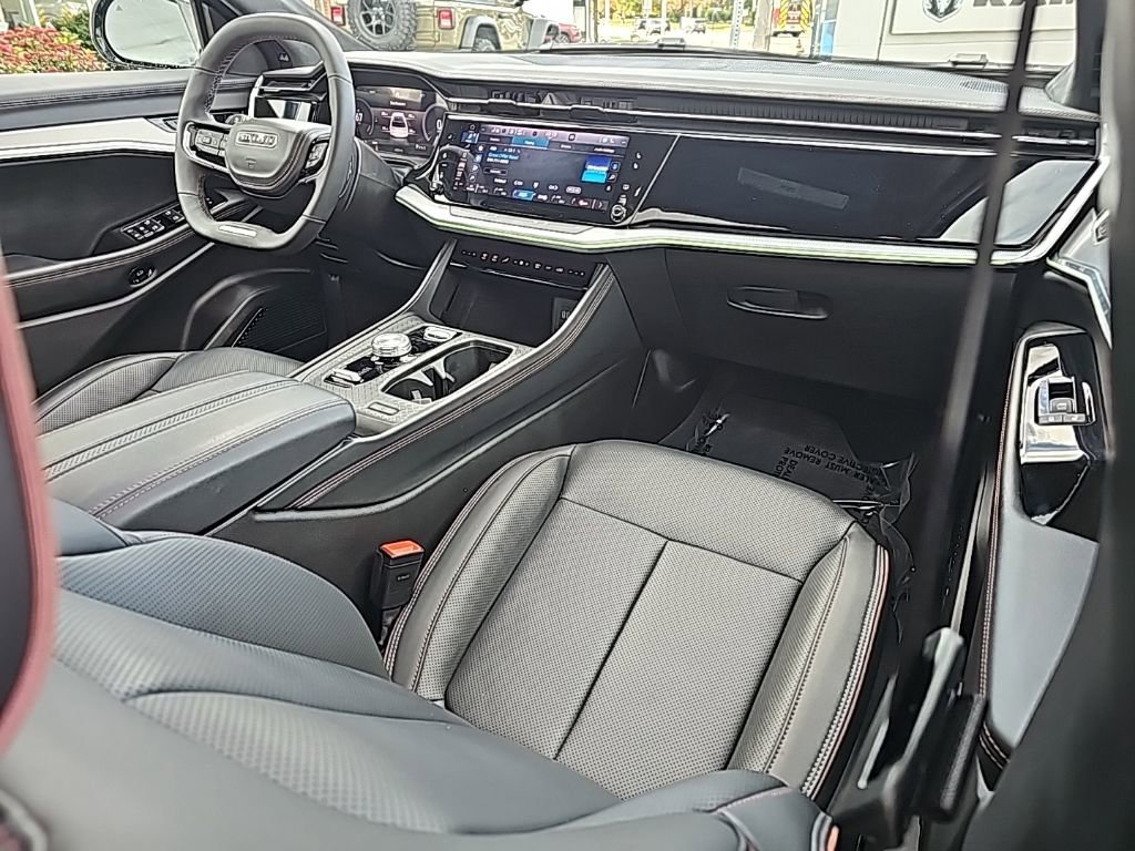 Used 2024 Jeep Wagoneer Launch Edition image 27