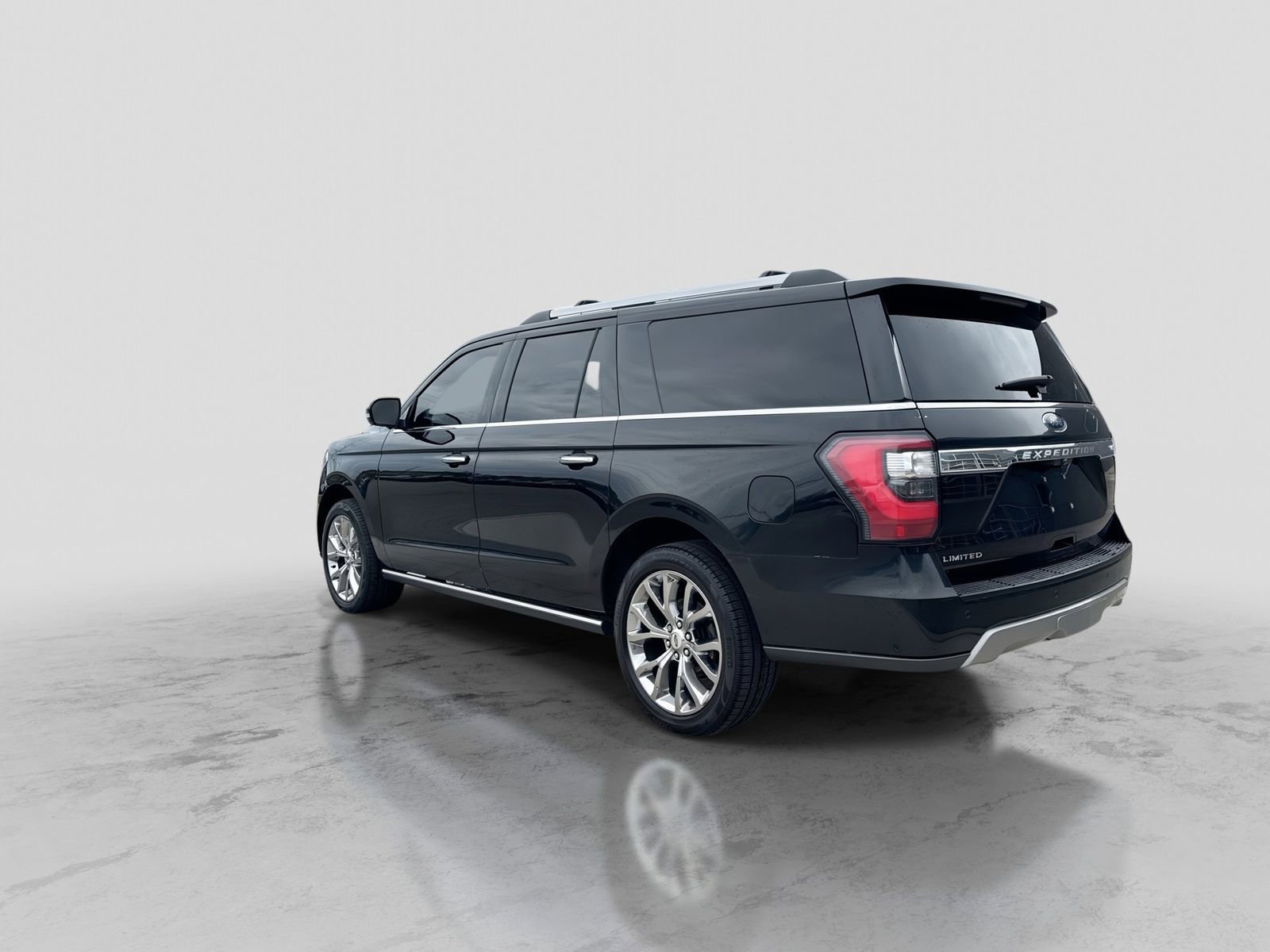 Used 2018 Ford Expedition Max Limited w/ Equipment Group 302A AWD/4WD image 4