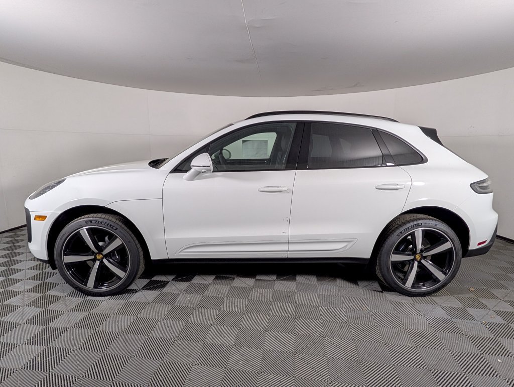 New 2026 Porsche Macan AWD/4WD image 2