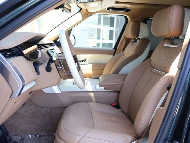 Certified 2025 Land Rover Range Rover SV AWD/4WD image 23