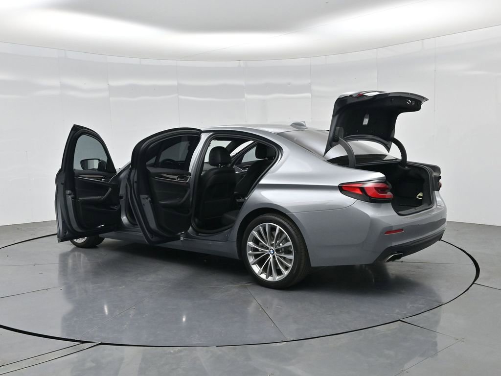 Used 2023 BMW 540i w/ Convenience Package RWD image 34