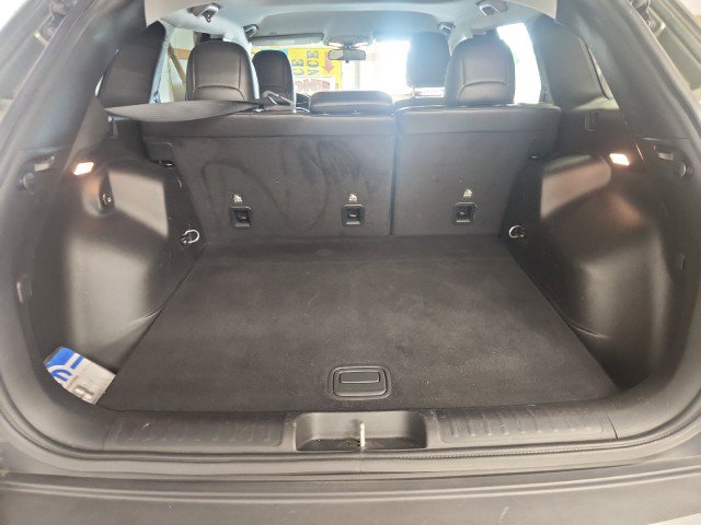 Used 2019 Jeep Cherokee Latitude Plus w/ Cold Weather Group image 5