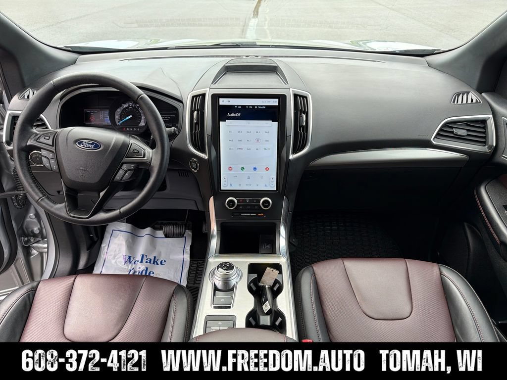 Used 2022 Ford Edge Titanium w/ Equipment Group 301A AWD/4WD image 12