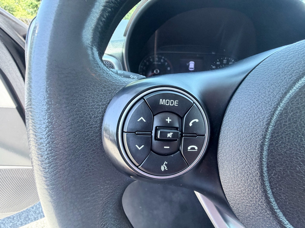 Used 2021 Kia Soul LX FWD image 13