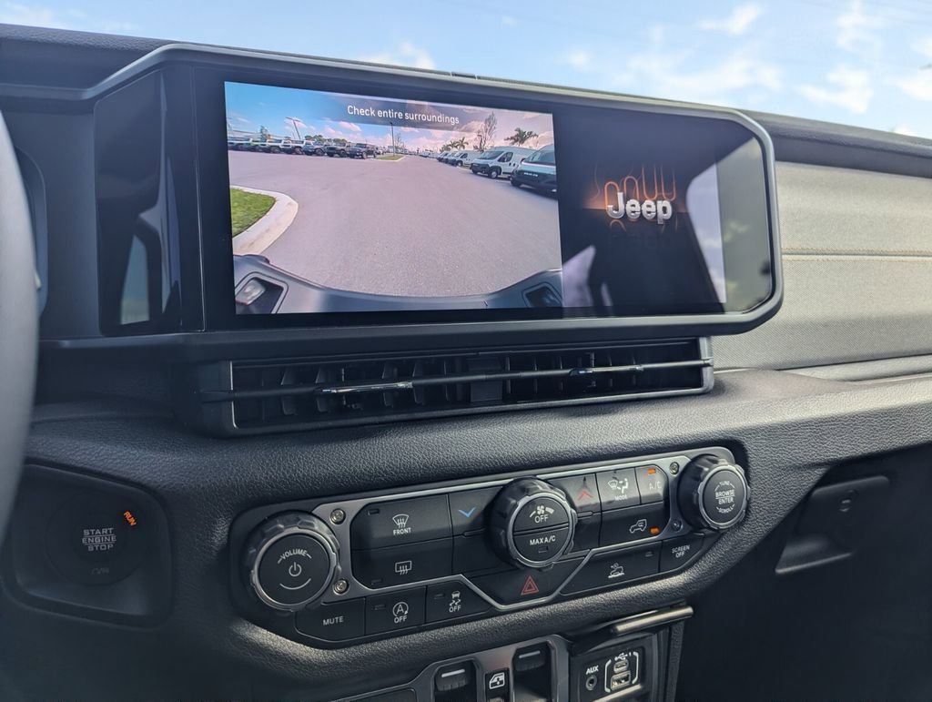New 2026 Jeep Gladiator Sport image 21