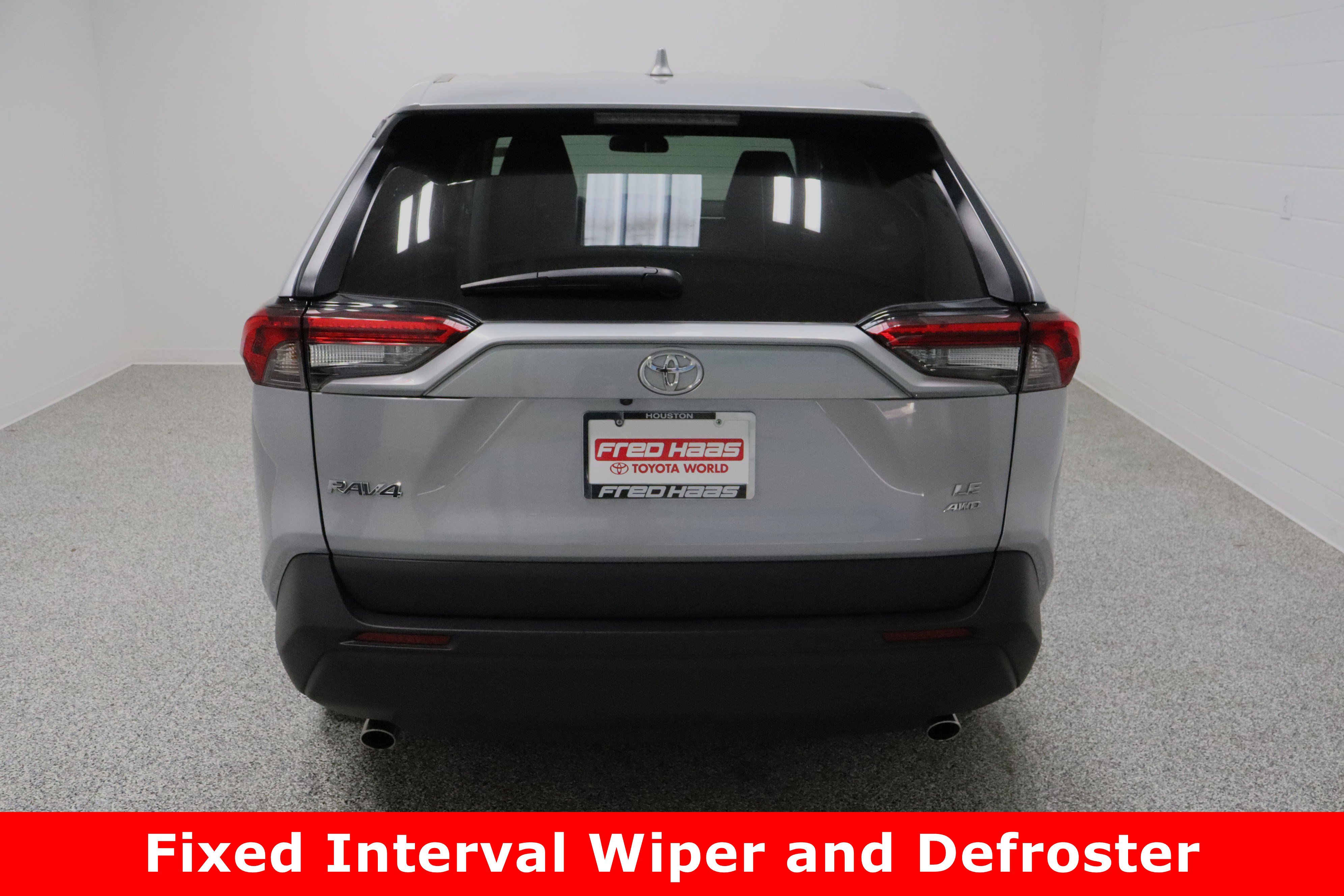 Used 2024 Toyota RAV4 LE image 8