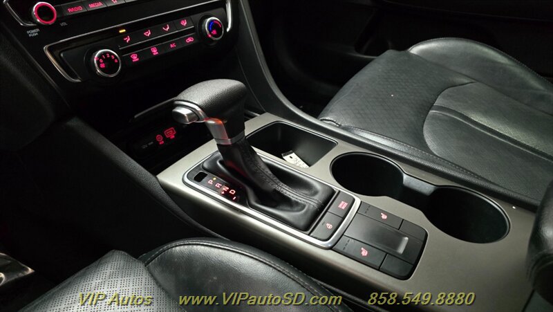 Used 2020 Kia Optima SE FWD image 18