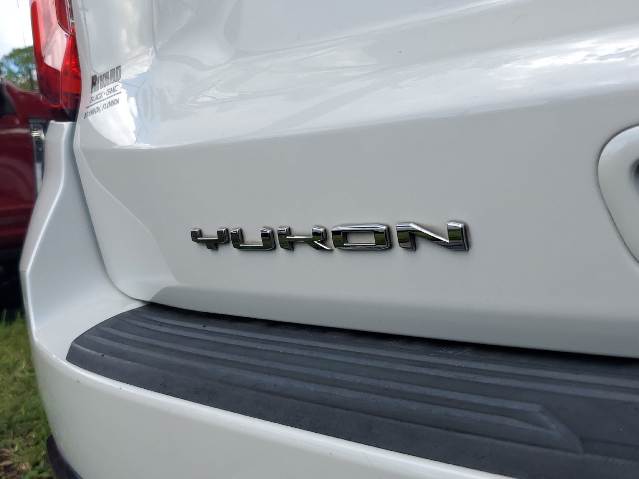 Used 2023 GMC Yukon XL Denali Ultimate AWD/4WD image 7