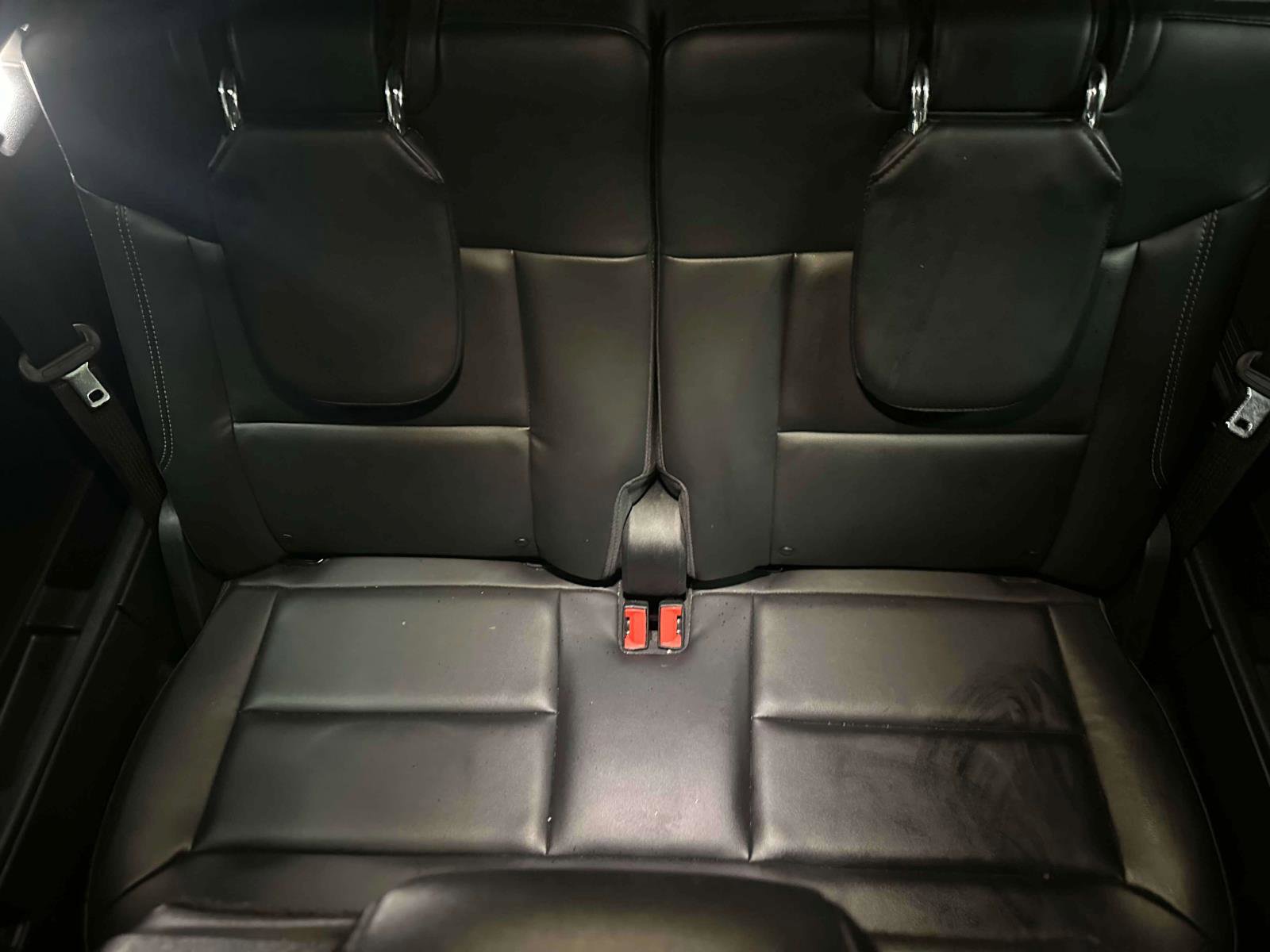 Used 2023 Ford Explorer XLT w/ Equipment Group 202A image 11