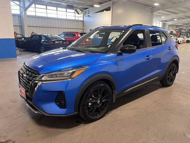 Used 2023 Nissan Kicks SR image 7