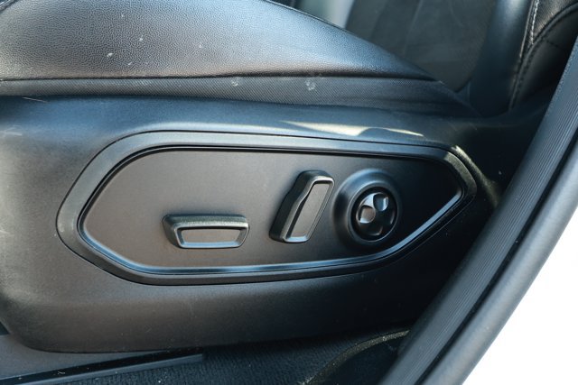 Used 2023 Jeep Grand Cherokee L Laredo AWD/4WD image 23