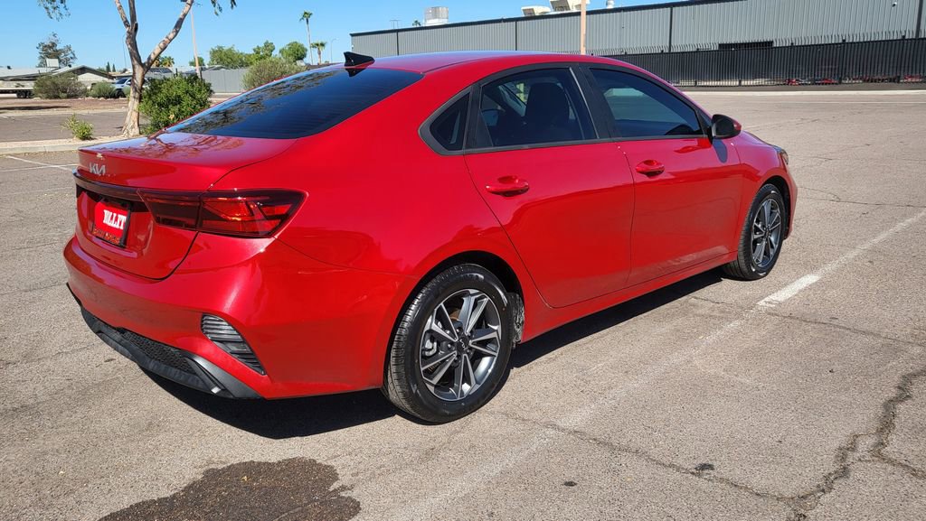Used 2023 Kia Forte LXS image 9