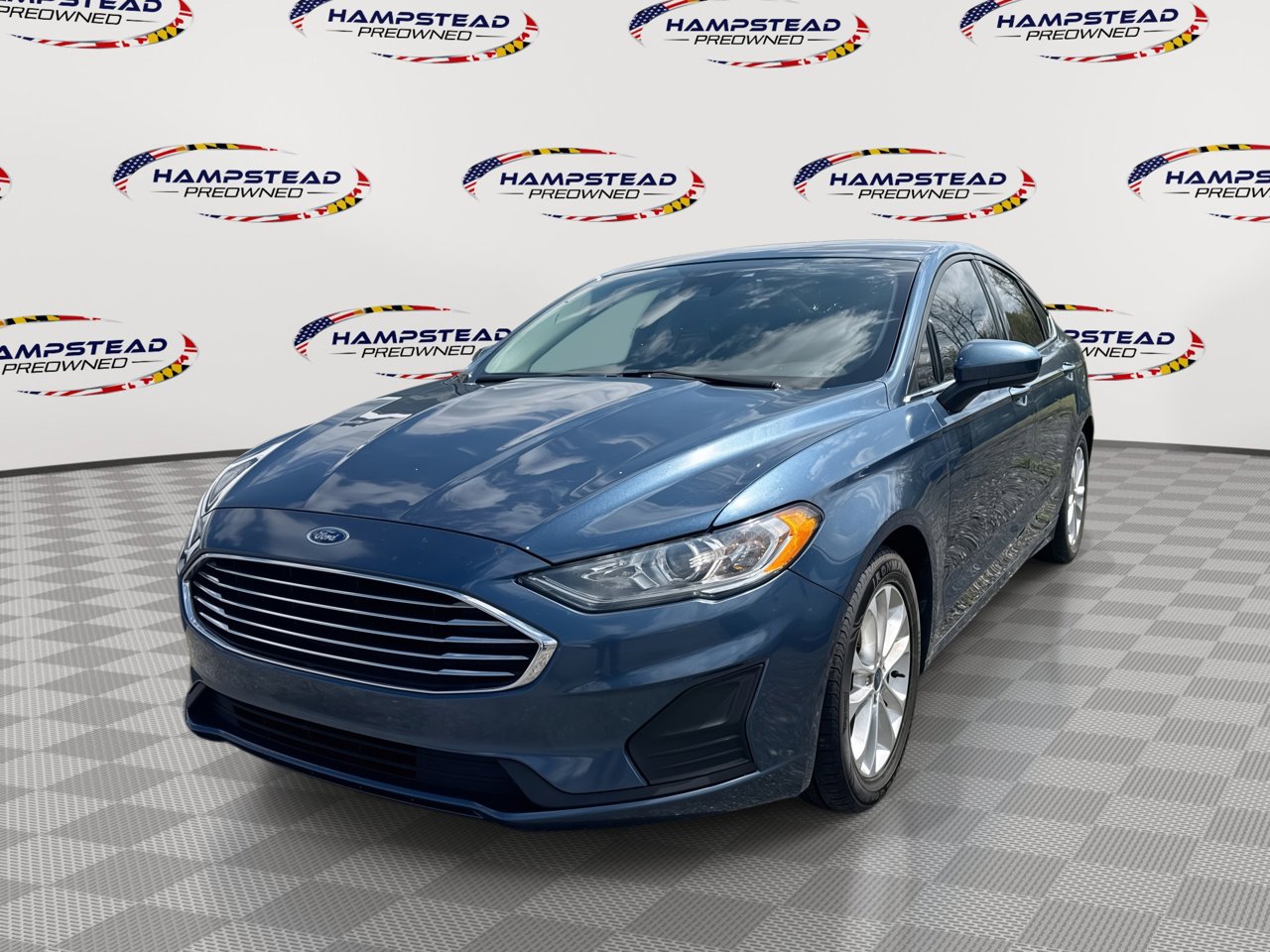 Used 2019 Ford Fusion SE image 1