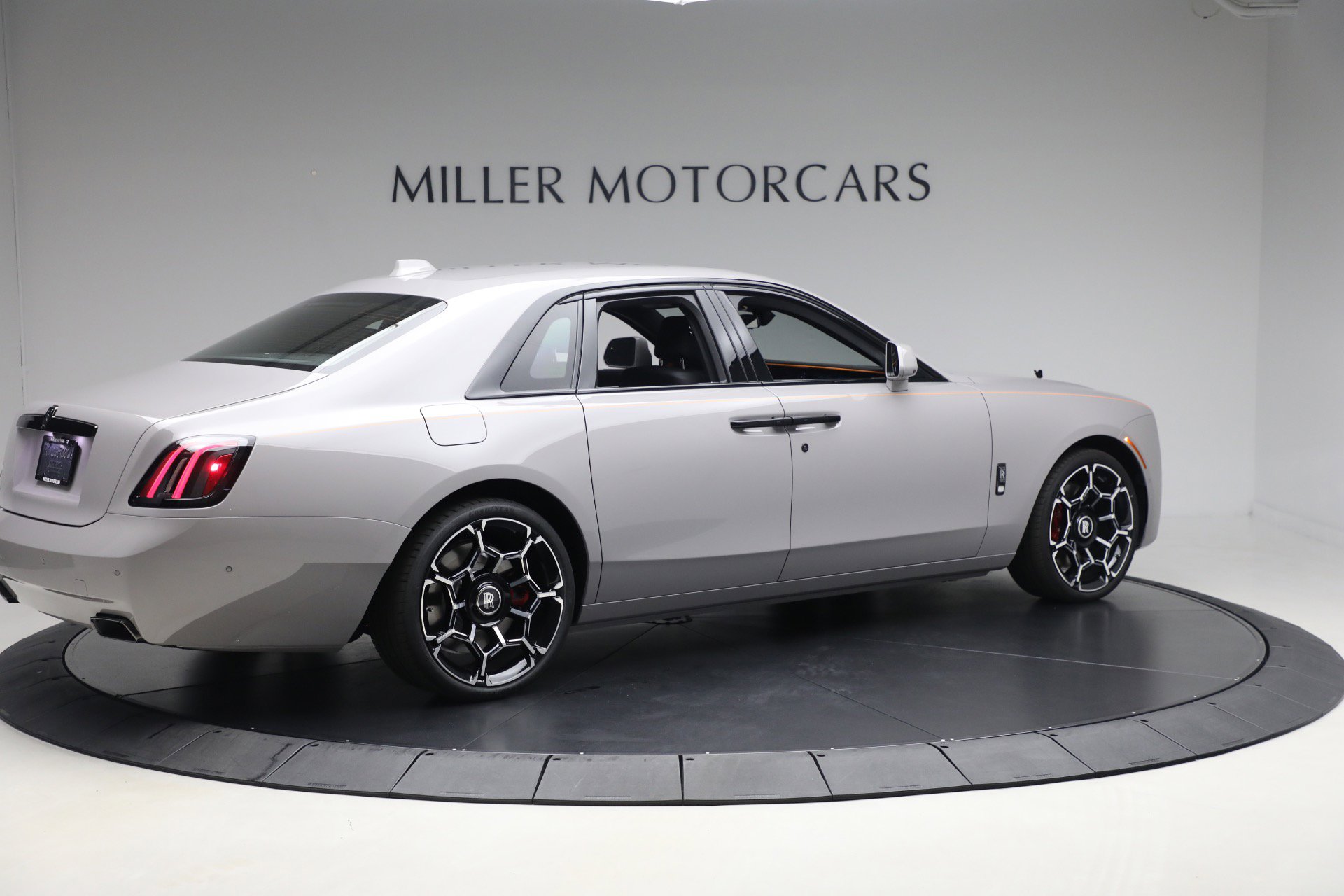 New 2025 Rolls-Royce Ghost Black Badge image 11