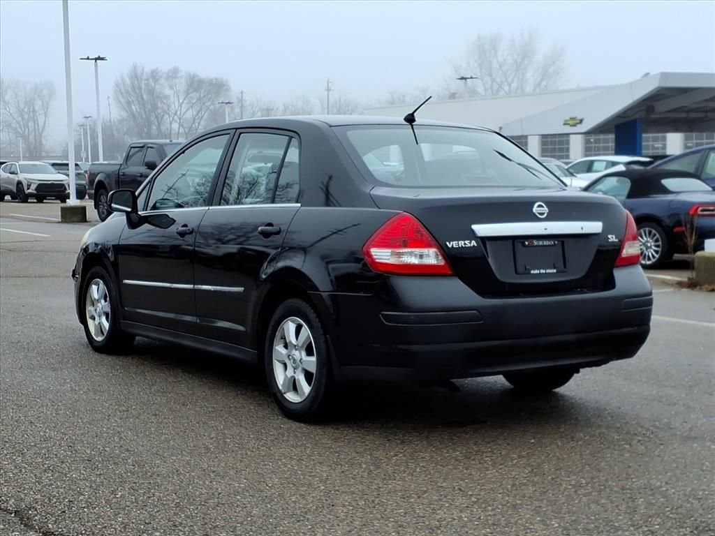 Used 2007 Nissan Versa SL w/ Convenience Pkg image 7