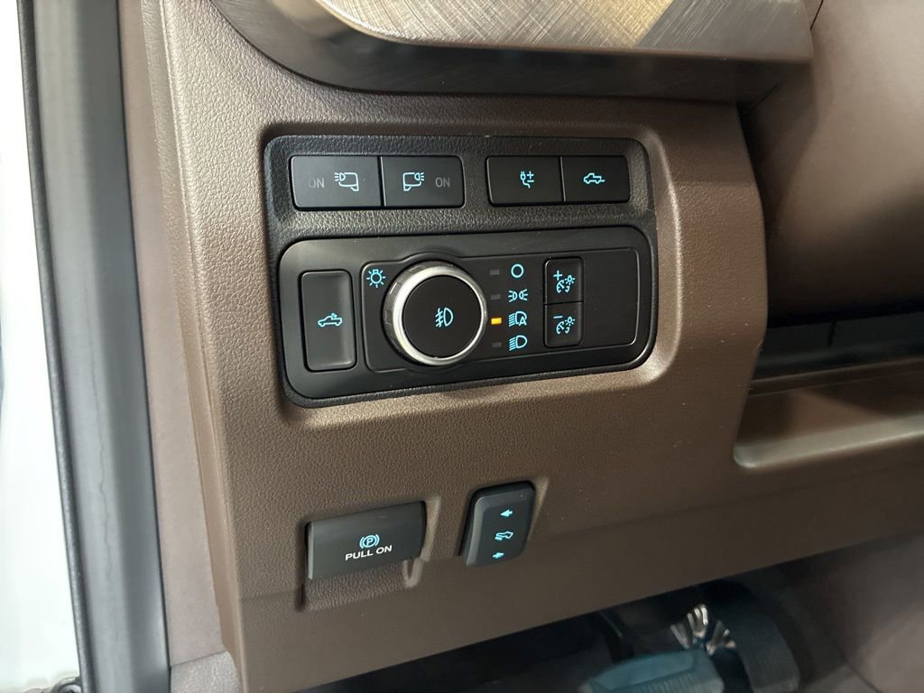 Used 2023 Ford F450 King Ranch w/ Chrome Package AWD/4WD image 18