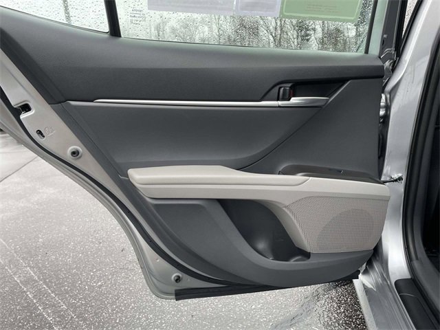 Used 2023 Toyota Camry LE image 15