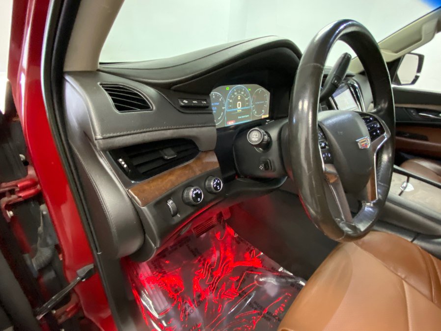 Used 2015 Cadillac Escalade ESV Premium AWD/4WD image 35