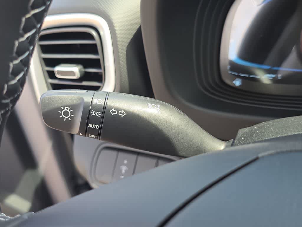 New 2026 Hyundai Venue SEL FWD image 52
