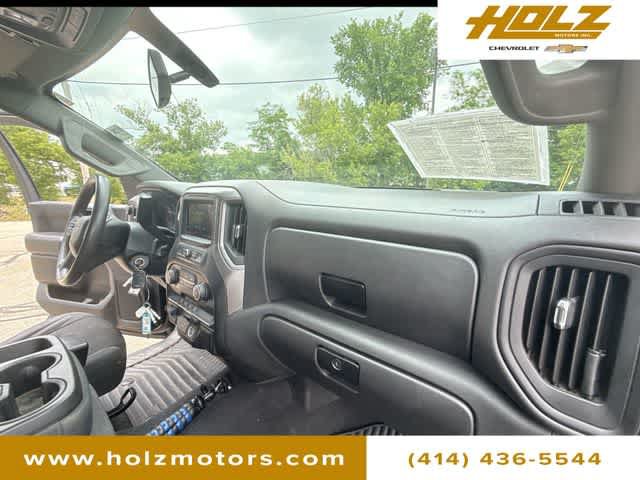 Certified 2019 Chevrolet Silverado 1500 Custom Trail Boss w/ Custom Convenience Package AWD/4WD image 25