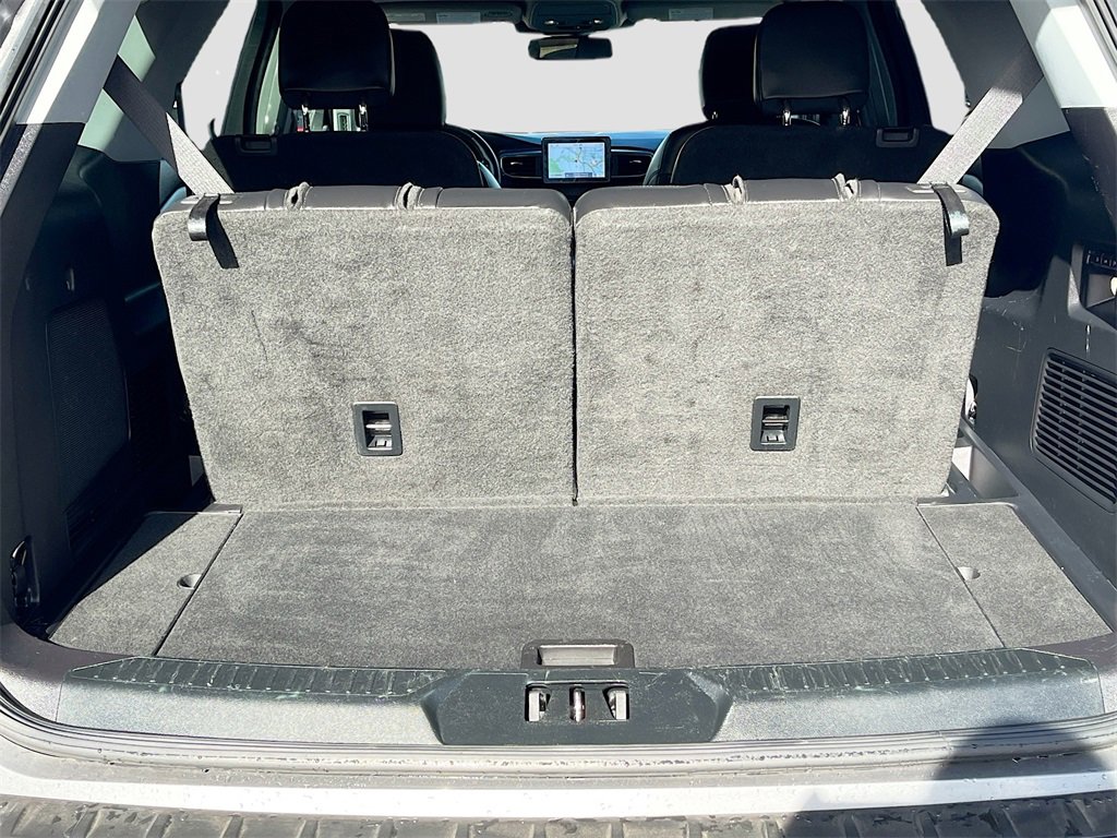 Used 2022 Ford Explorer Limited w/ Equipment Group 301A image 27