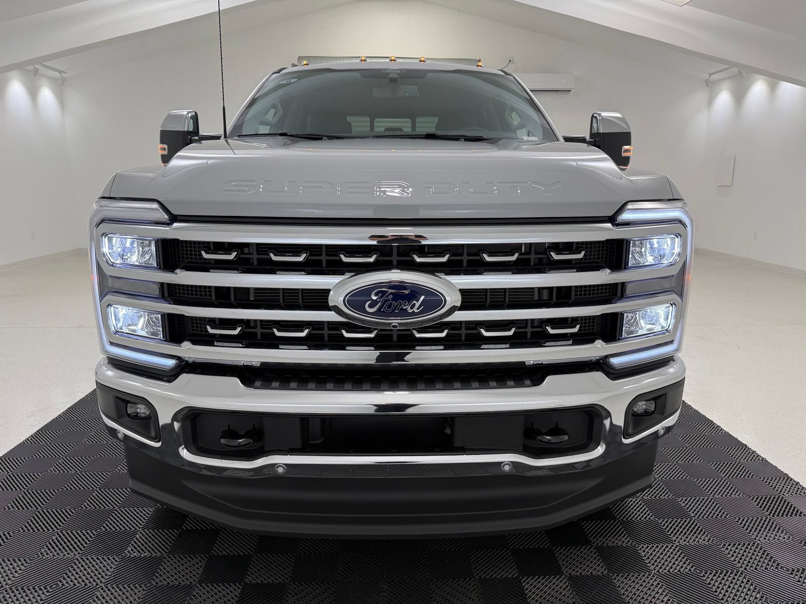 New 2026 Ford F350 Lariat w/ Lariat Ultimate Package AWD/4WD image 2