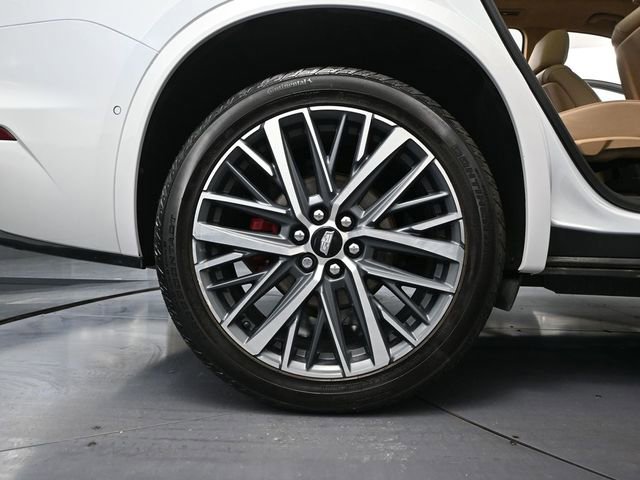 Used 2024 Cadillac XT6 Sport w/ Platinum Package image 16