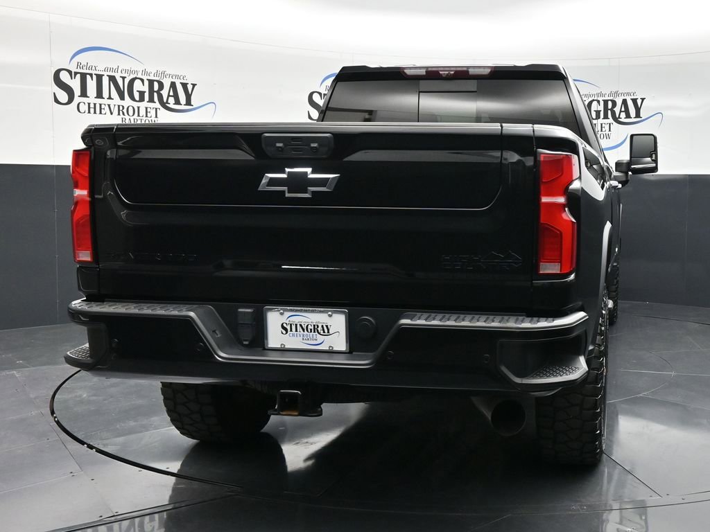 Used 2024 Chevrolet Silverado 2500 High Country w/ High Country Premium Package AWD/4WD image 6