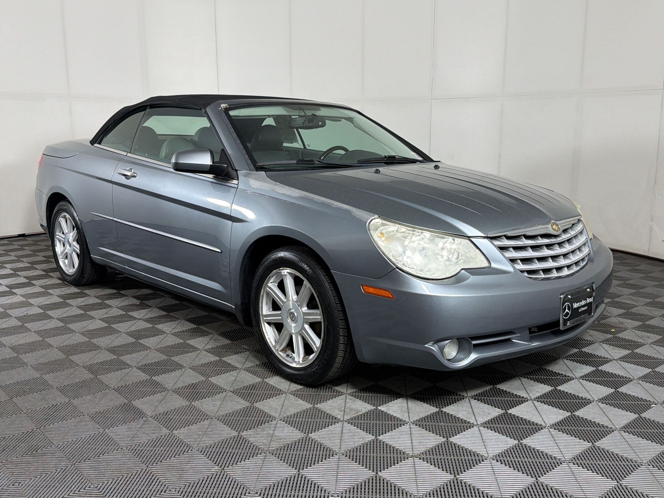 Used 2008 Chrysler Sebring Limited FWD image 7