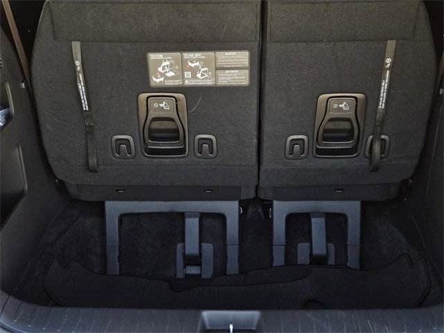 Certified 2025 Kia Carnival SX w/ SX Dark Edition Package image 11