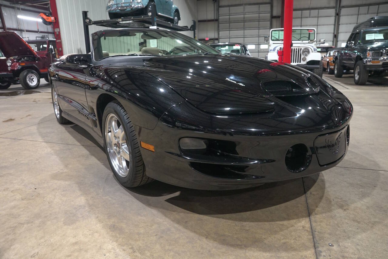 Used 2001 Pontiac Firebird Trans Am RWD image 12