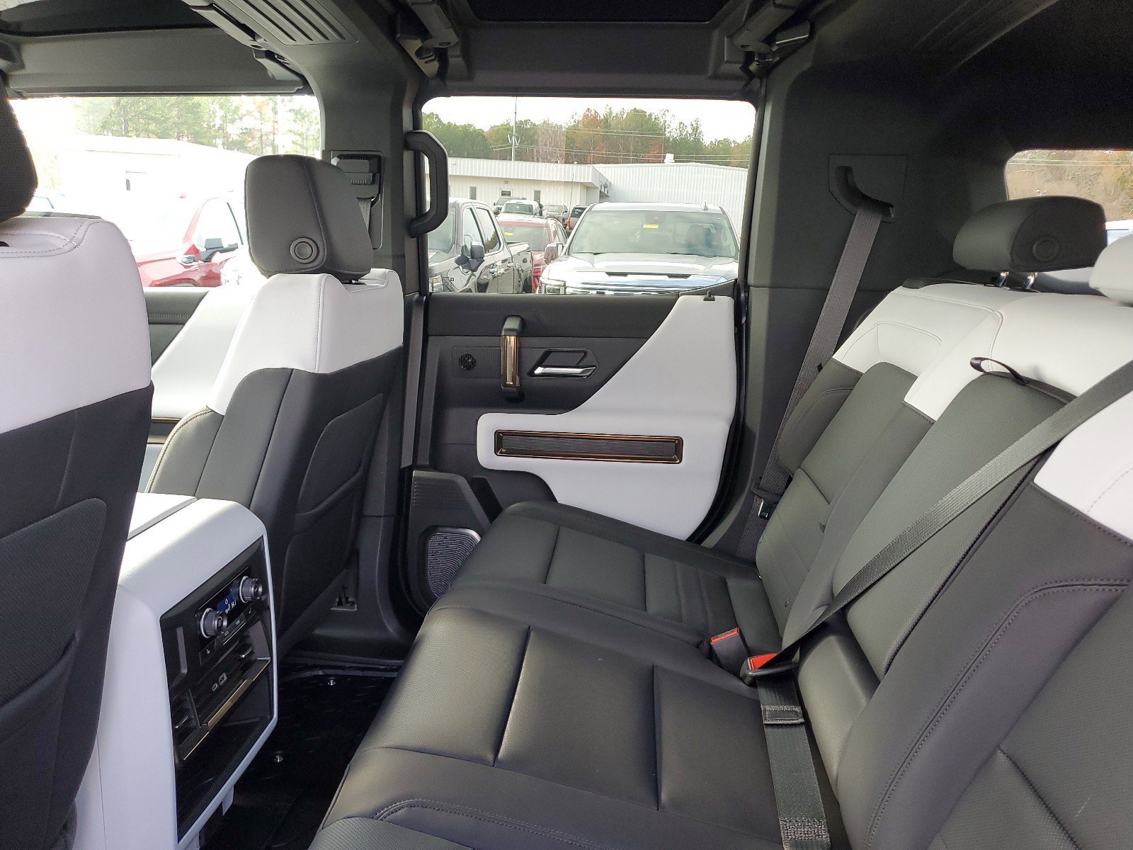 New 2025 GMC Hummer EV 2X image 13