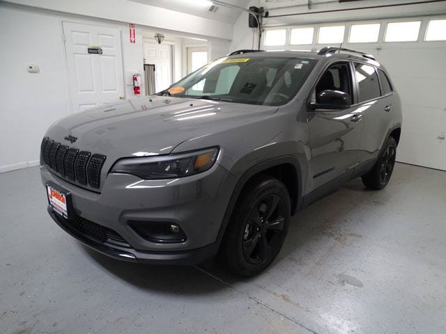 Certified 2023 Jeep Cherokee Altitude Lux w/ Lux Elite Package AWD/4WD image 19