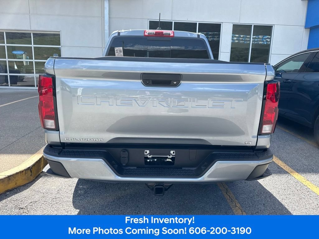 Used 2024 Chevrolet Colorado LT w/ LT Convenience Package AWD/4WD image 8