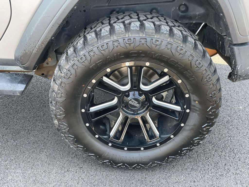 Used 2021 Jeep Wrangler Sport AWD/4WD image 9