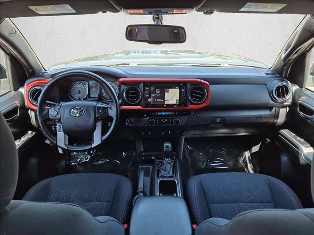 Used 2017 Toyota Tacoma TRD Sport RWD image 18