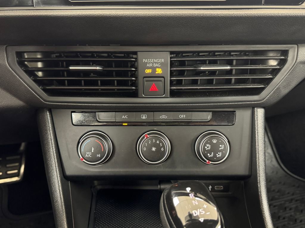 Used 2023 Volkswagen Jetta Sport image 20