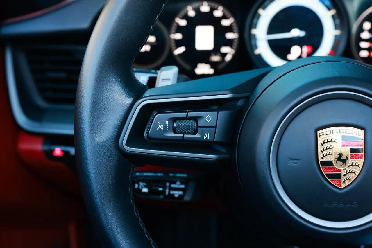Used 2020 Porsche 911 Carrera S w/ Sport Package image 28