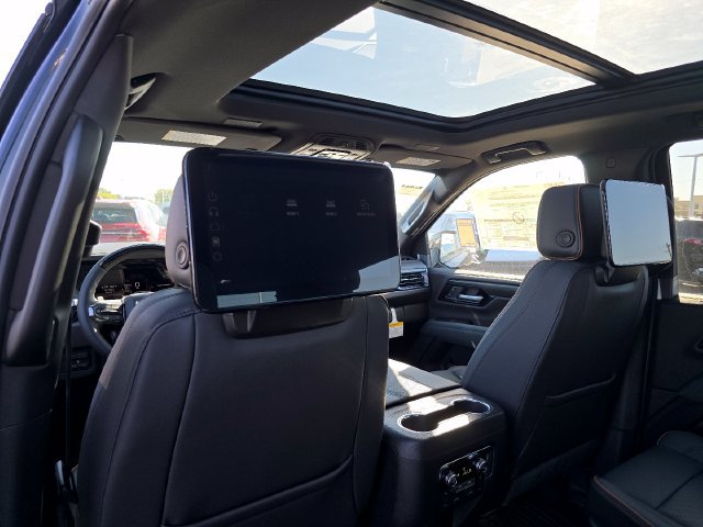 New 2026 GMC Yukon AT4 w/ AT4 Premium Plus Package AWD/4WD image 13