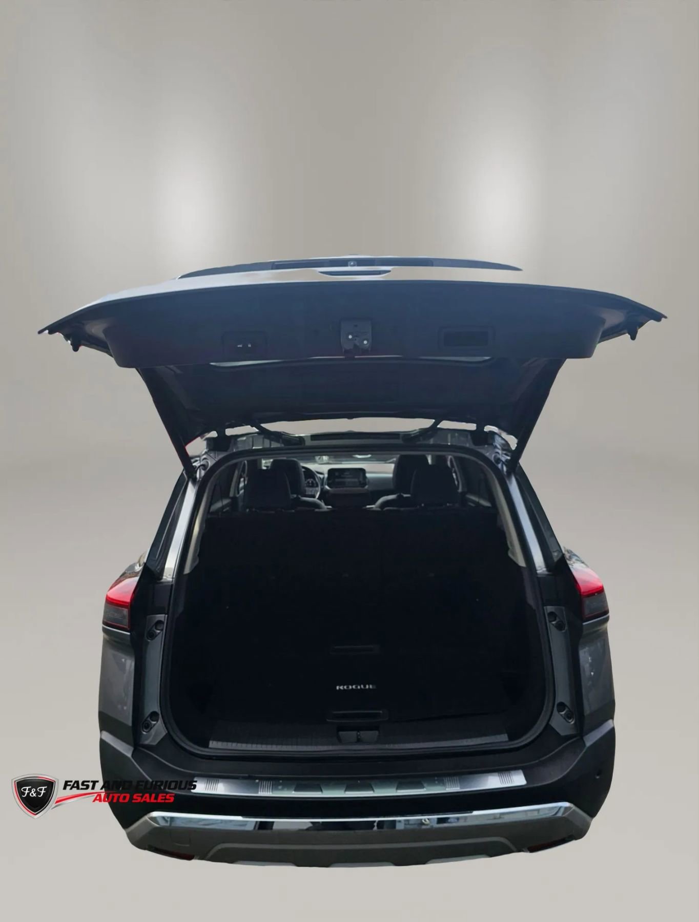 Used 2023 Nissan Rogue Platinum w/ Platinum Premium Package AWD/4WD image 27