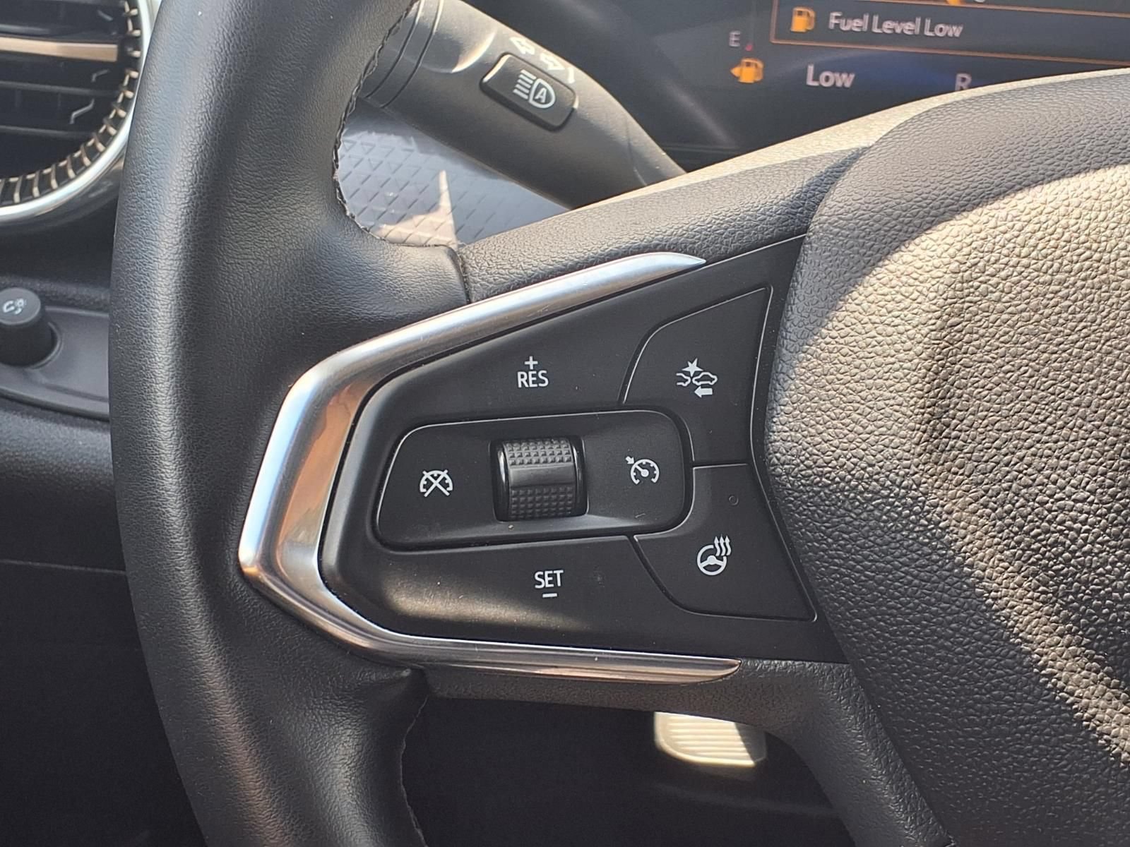 Used 2025 Chevrolet Trax ACTIV w/ Sunroof Package FWD image 15