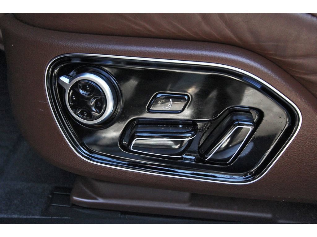 Used 2014 Audi A8 L 3.0T w/ Luxury Package image 29