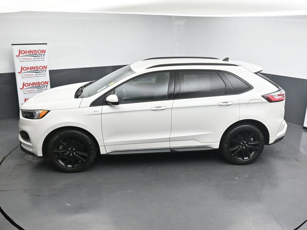 Used 2024 Ford Edge ST-Line image 31