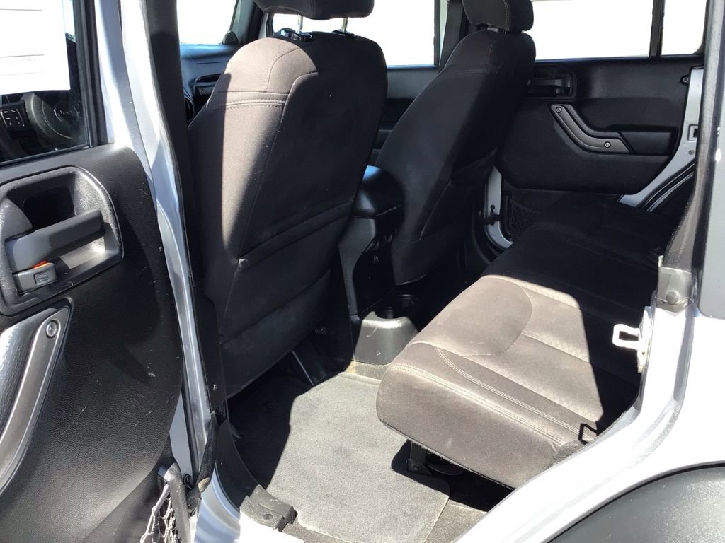 Used 2014 Jeep Wrangler Unlimited Sport w/ Quick Order Package 24S AWD/4WD image 10