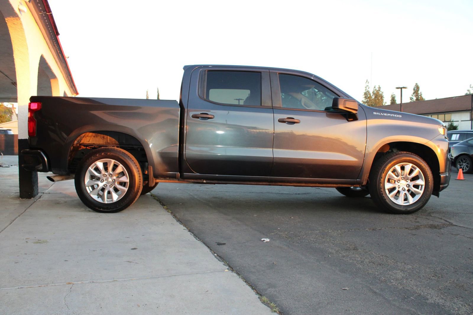 Used 2021 Chevrolet Silverado 1500 Custom image 9