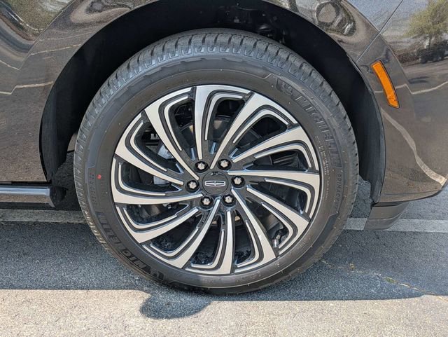 New 2026 Lincoln Navigator Black Label image 10