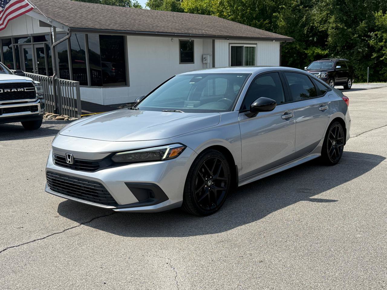 Used 2023 Honda Civic Sport image 8