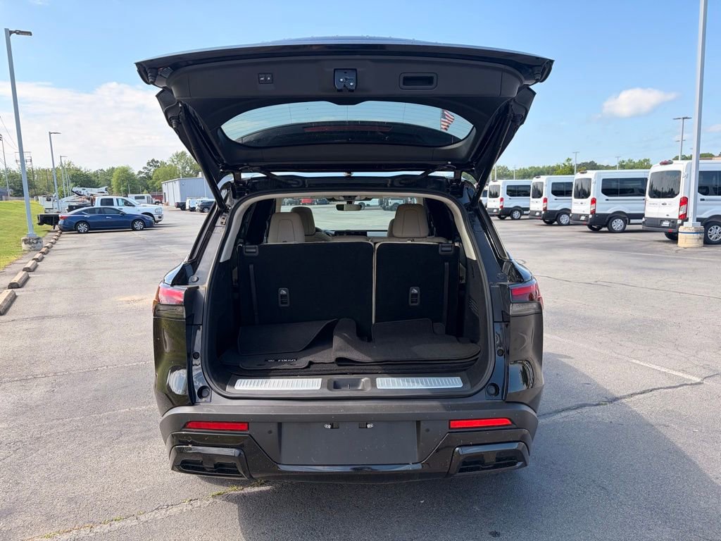Used 2023 INFINITI QX60 Luxe w/ Cargo Package image 9