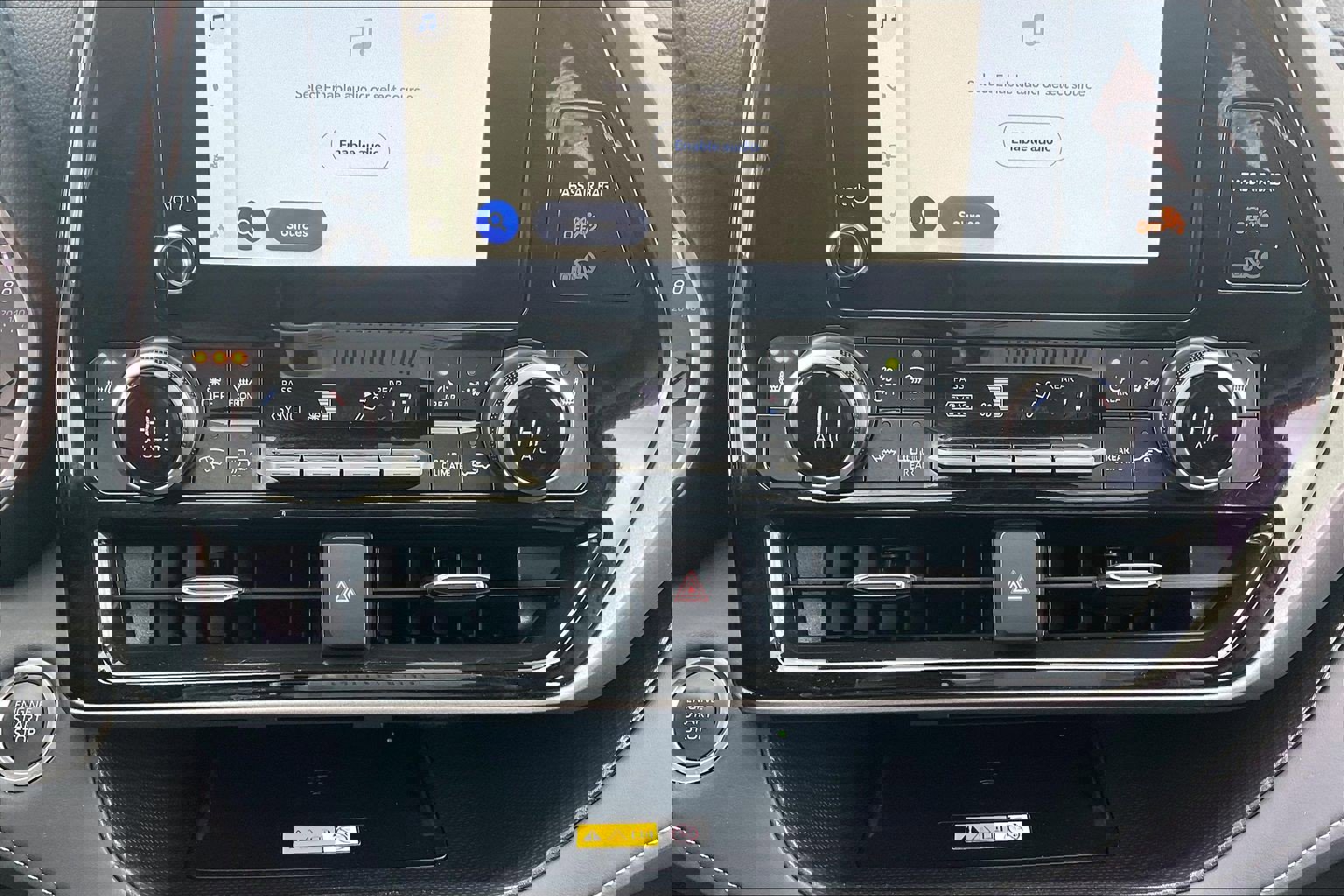 Used 2025 Toyota Highlander XLE image 39